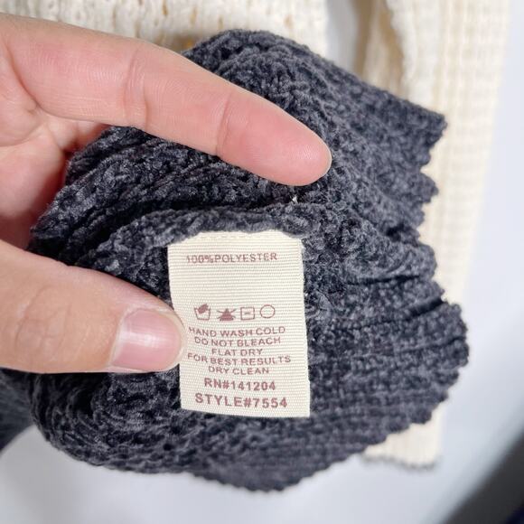 New Hem & Thread Large Cream Gray Chenille Colorblock Textured Sweater Crew Neck - Picture 8 of 9